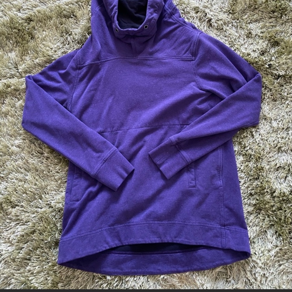 Lululemon hoodie